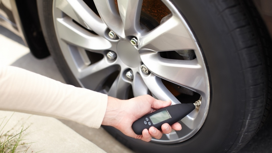 Checking Tire Pressure in Your Vehicle Dotte Auto Repair Kansas